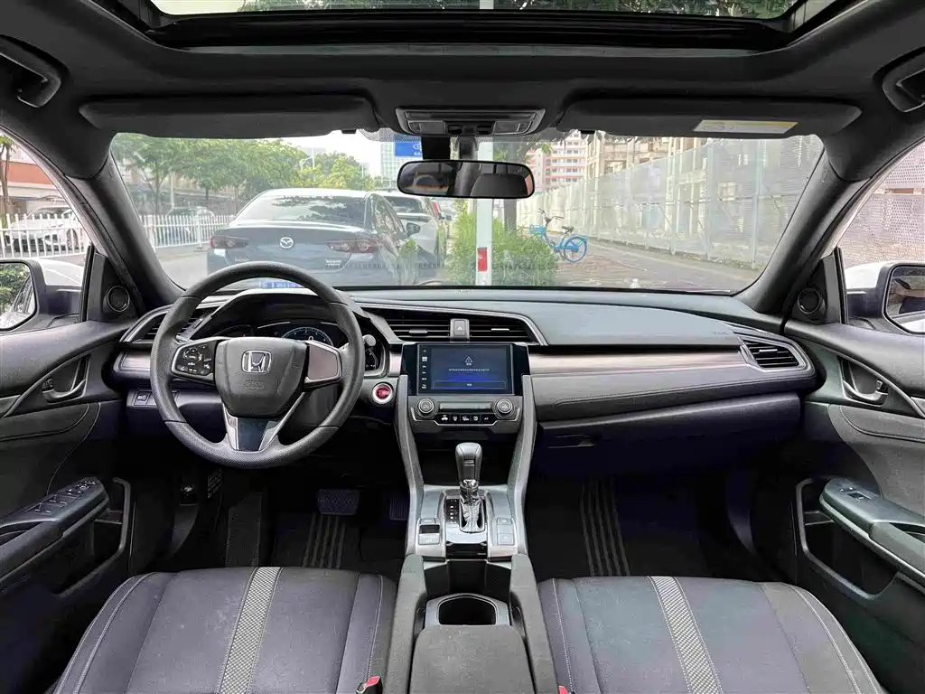 Honda Civic — миниатюра 12