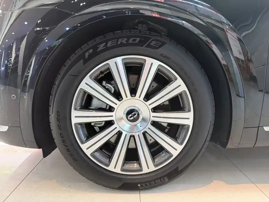 AITO ASK THE WORLD M8