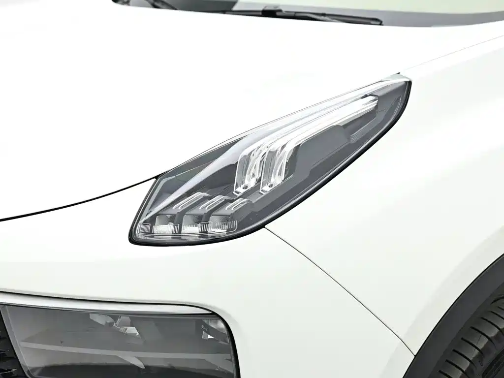 Lynk & Co 01 — миниатюра 15