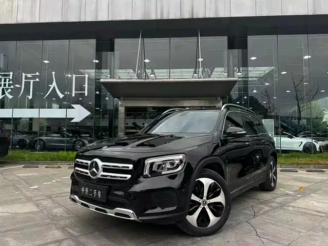MERCEDES-BENZ GLB 2022