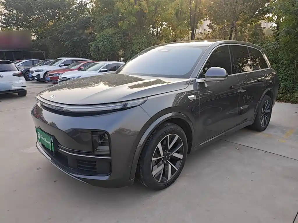 Li Auto L8
