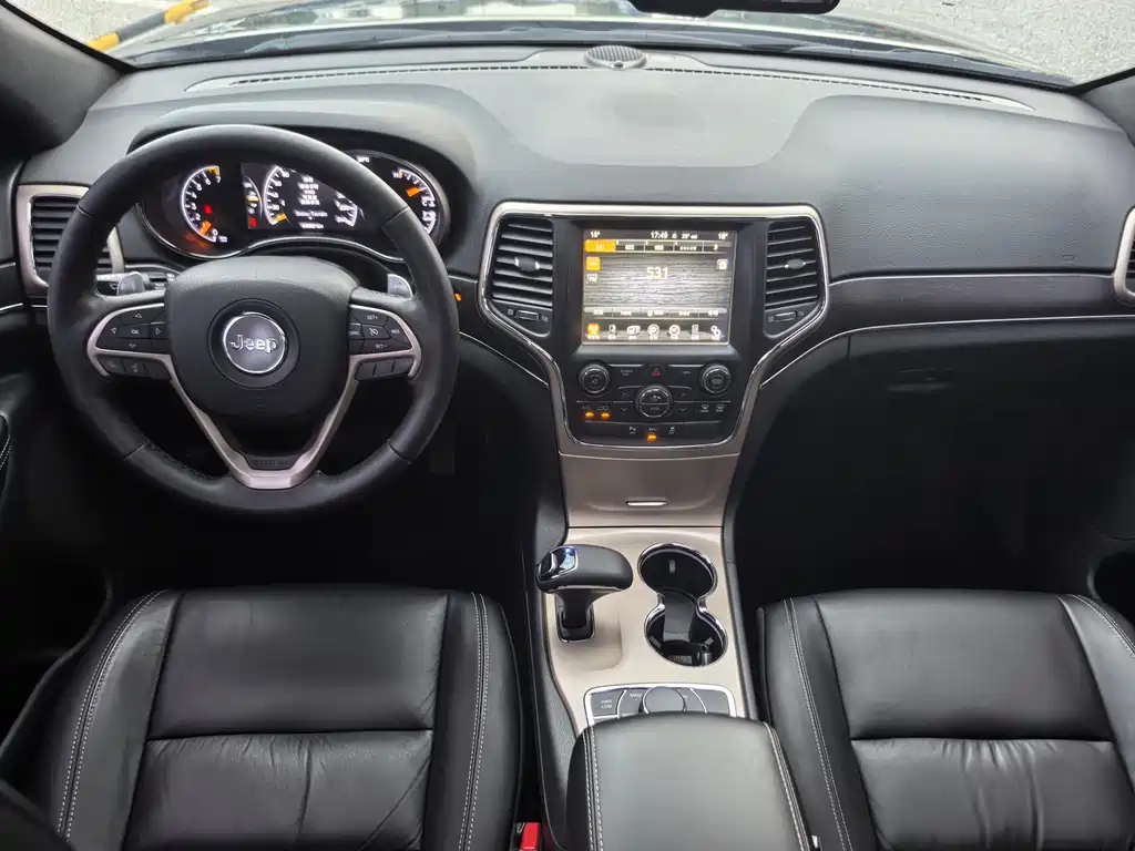 Jeep Grand Cherokee (Import) — миниатюра 10