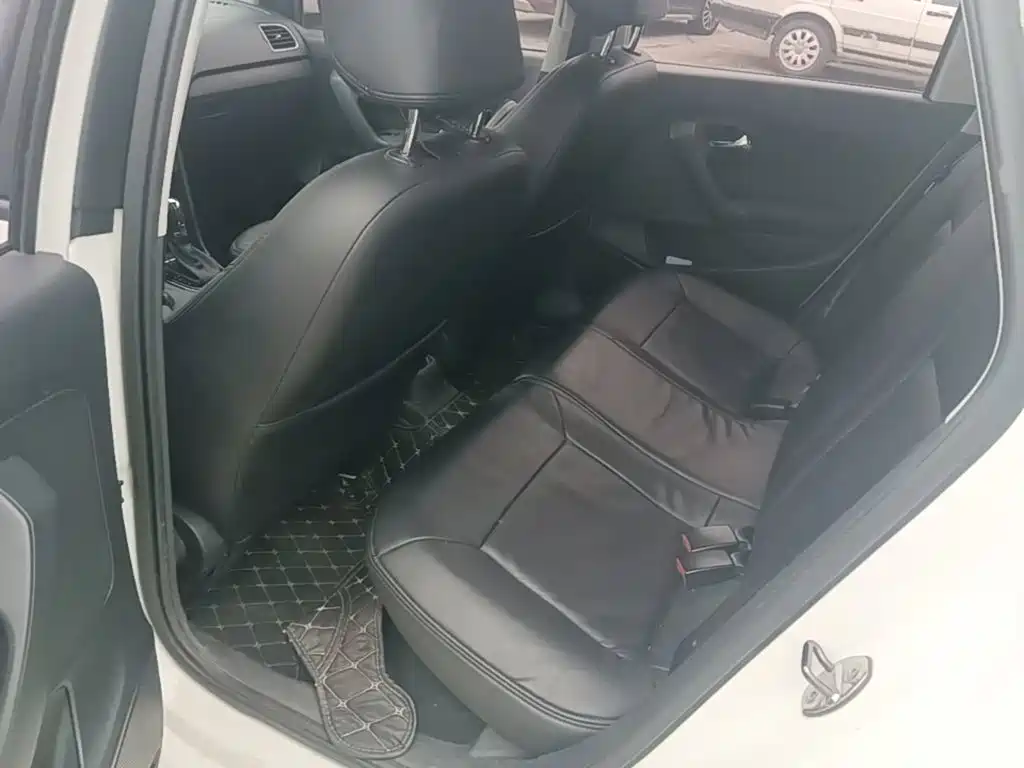 Volkswagen Polo — миниатюра 17