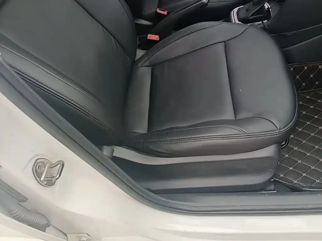Volkswagen Polo — миниатюра 25