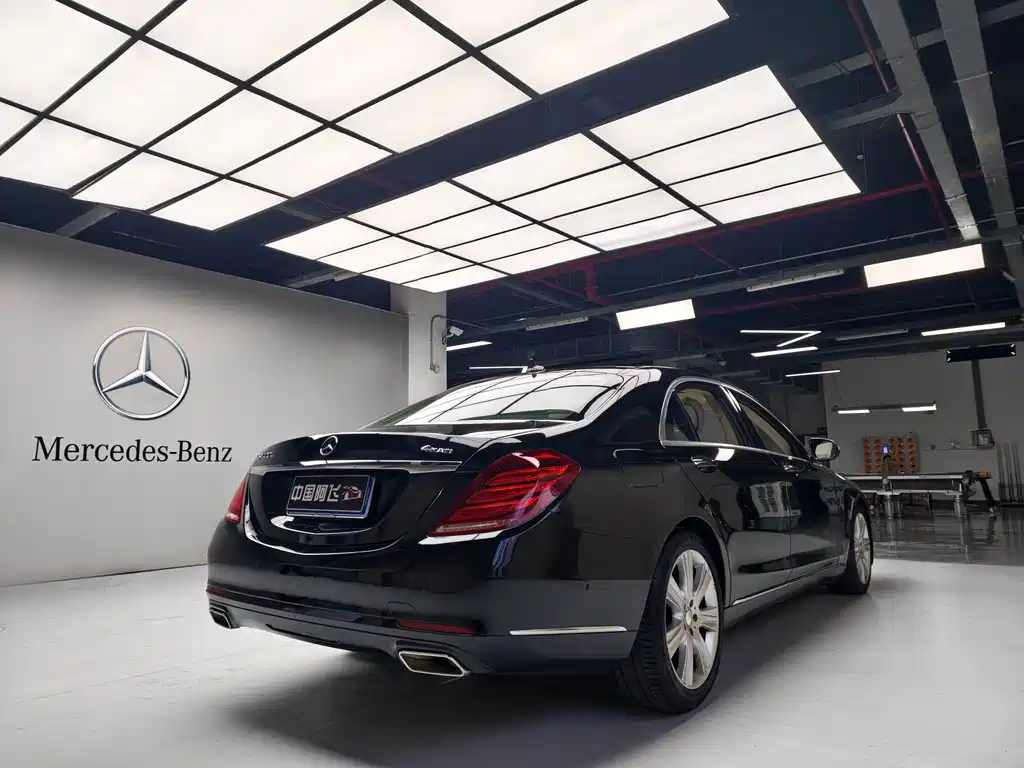 Mercedes-Benz S-Class — миниатюра 7