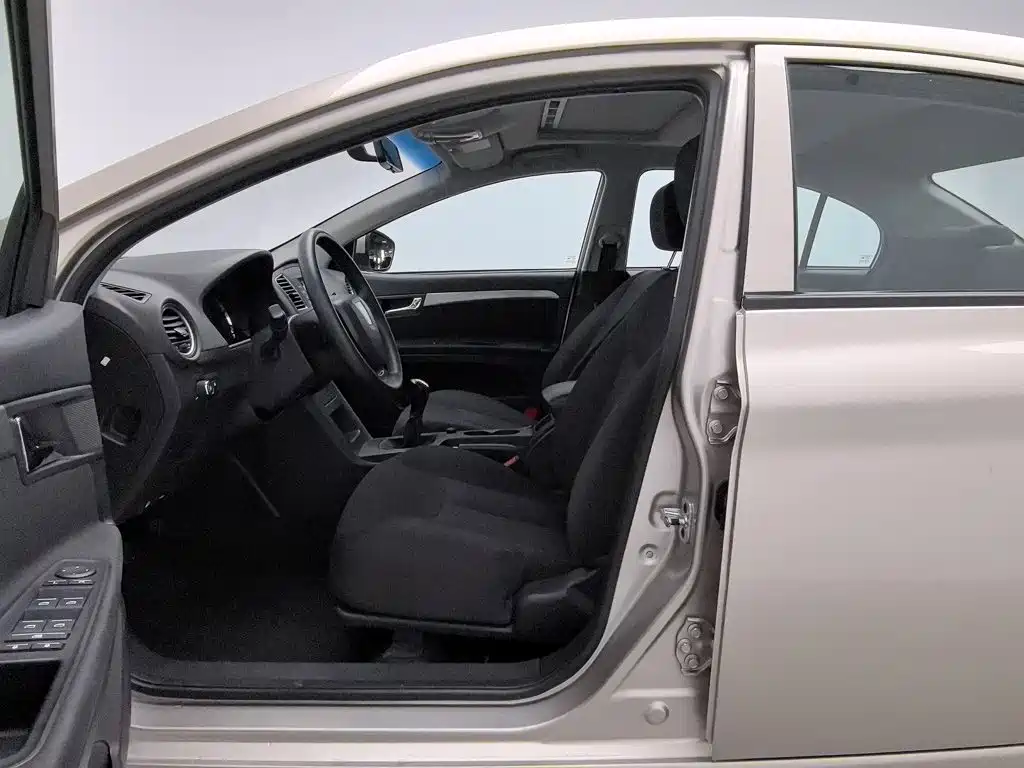 Roewe 350 — миниатюра 10
