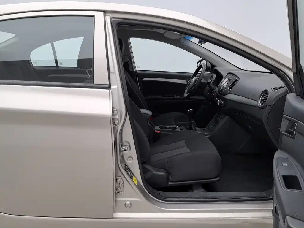 Roewe 350 — миниатюра 23