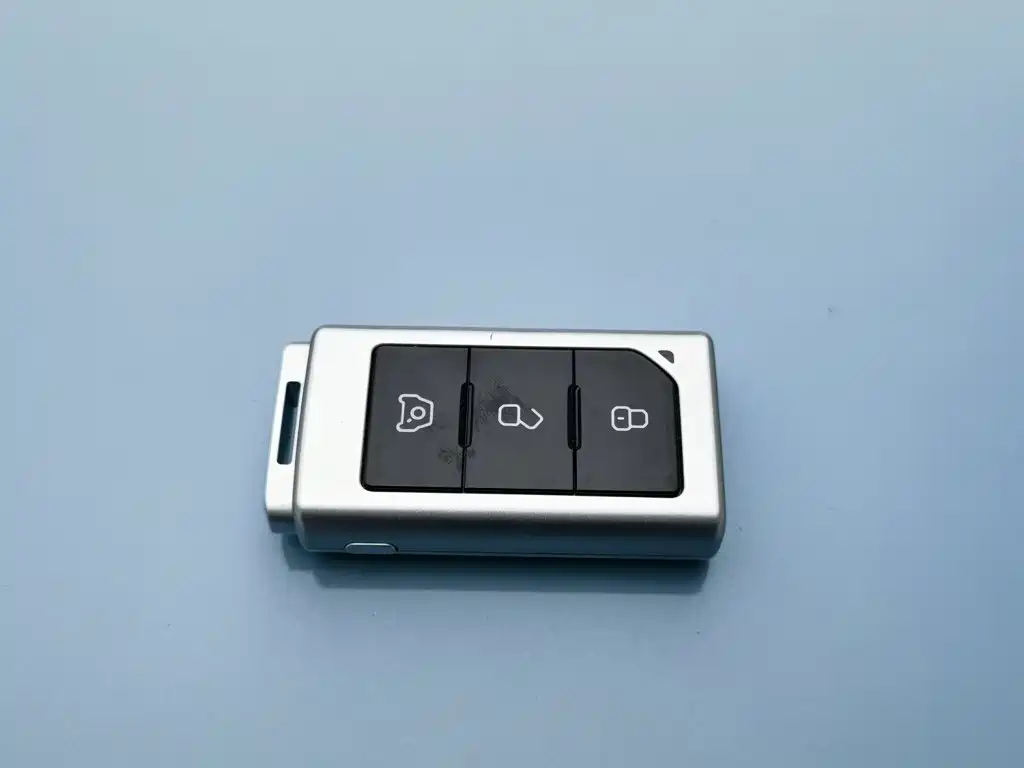 212 212 T01 — миниатюра 19