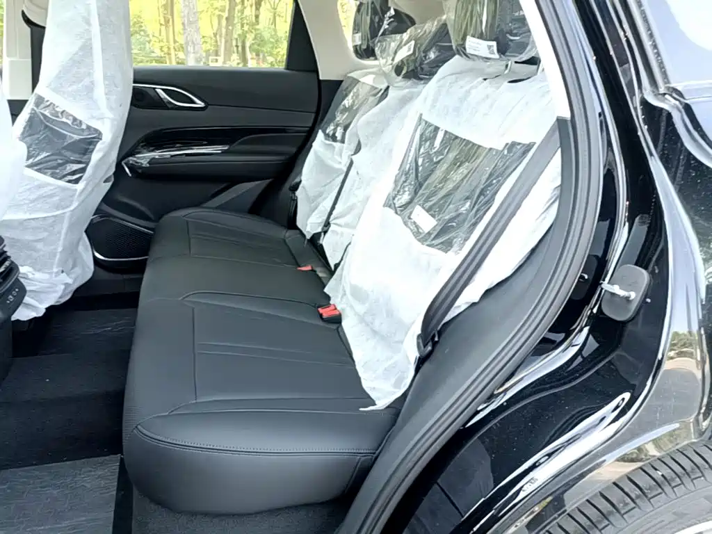 Hongqi Hongqi HS3 PHEV — миниатюра 17
