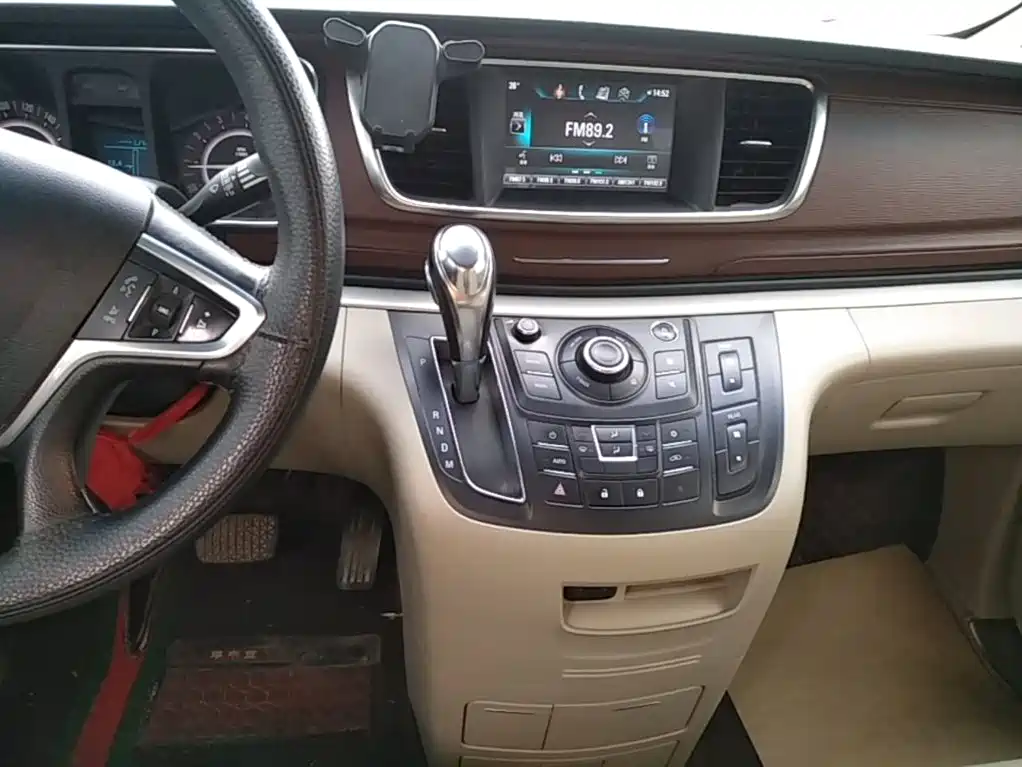 Buick GL8 — миниатюра 14