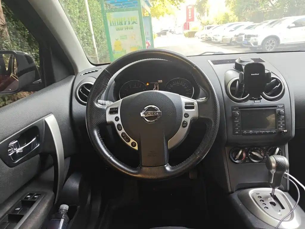 Nissan Qashqai — миниатюра 3
