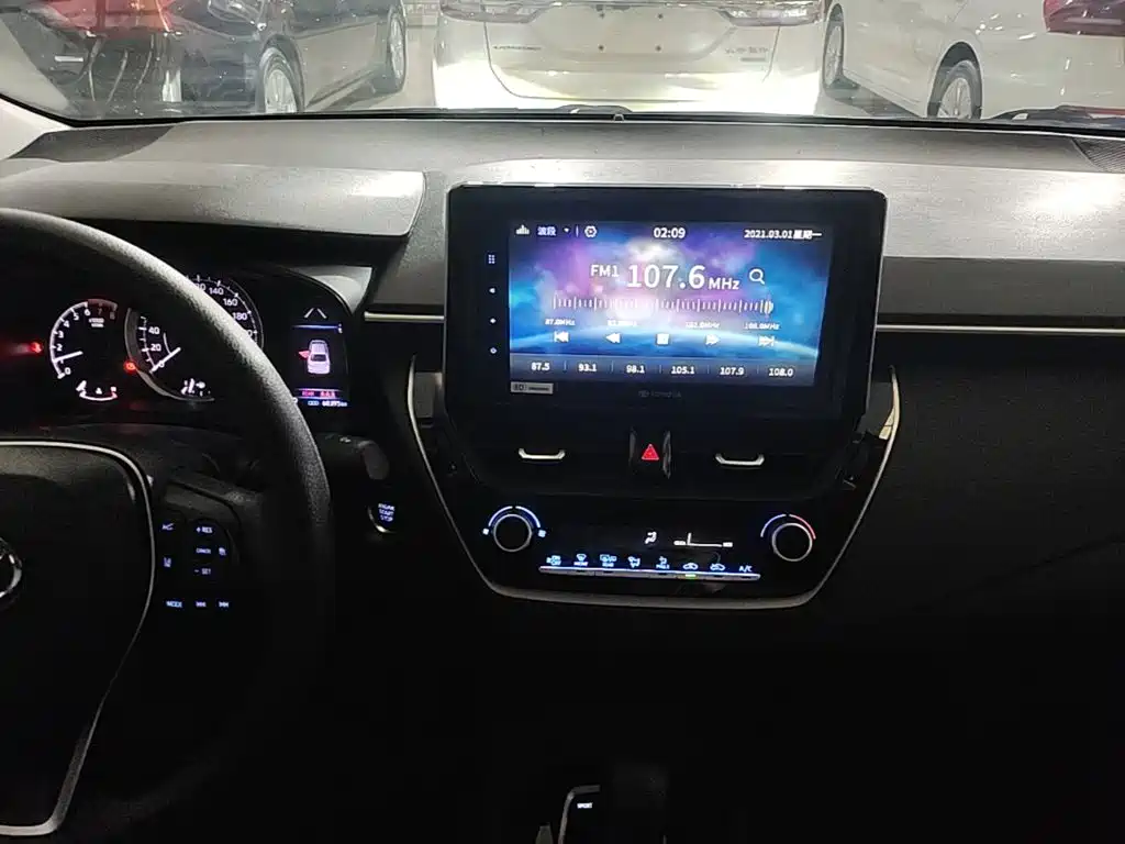 Toyota Corolla — миниатюра 13