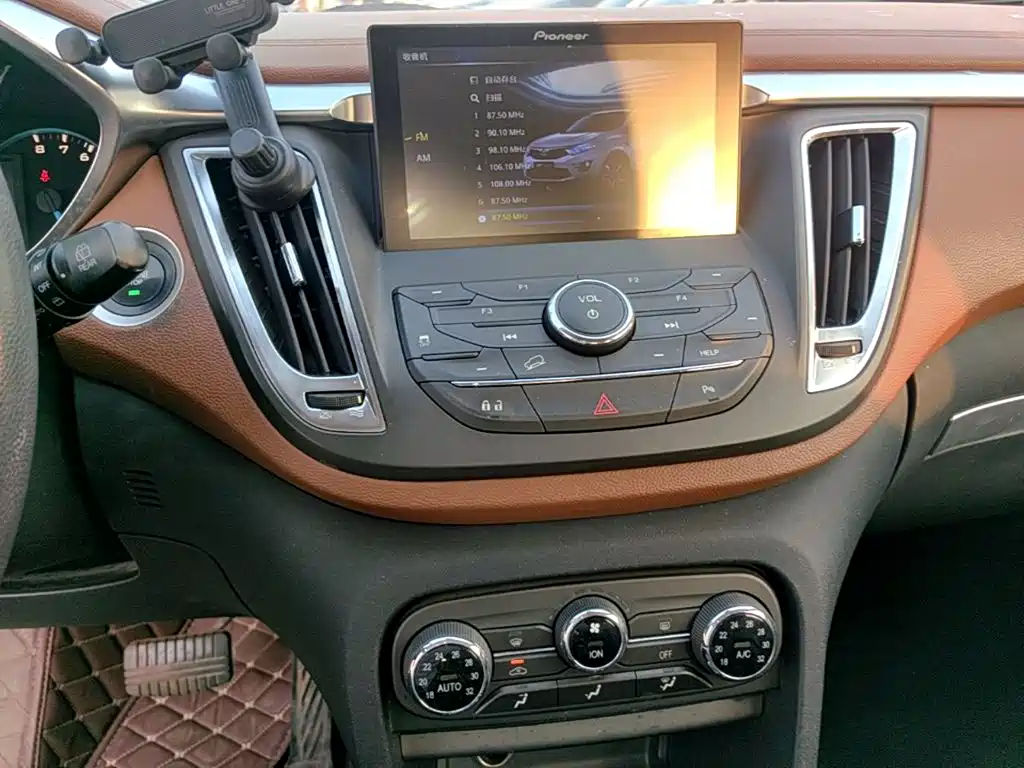 Soueast DX7 — миниатюра 13