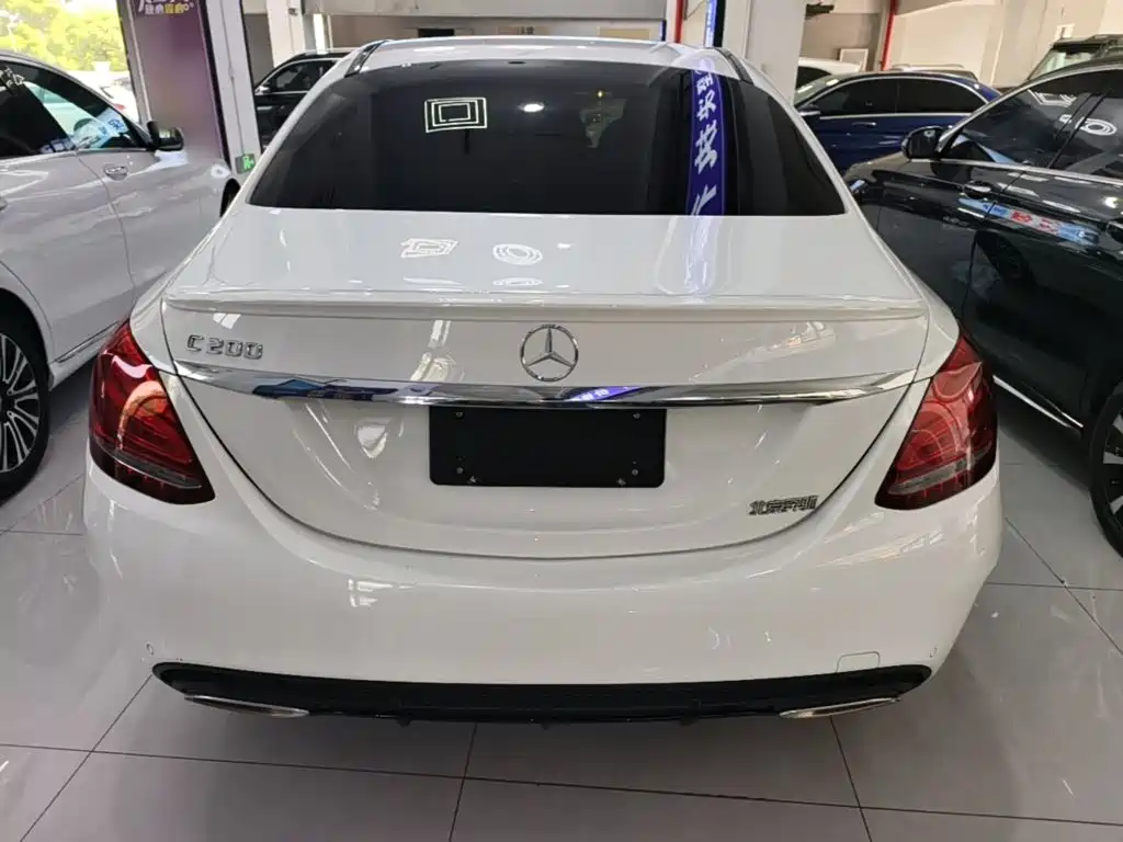 Mercedes-Benz C-Class — миниатюра 6