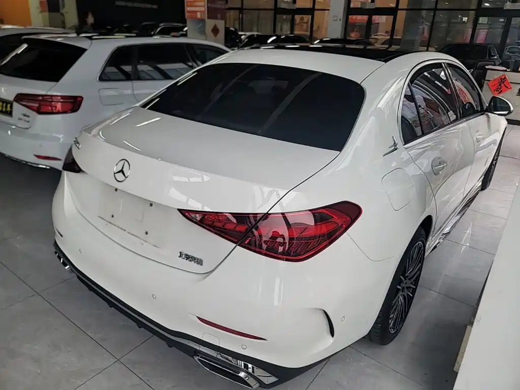 Mercedes-Benz C-Class — миниатюра 7