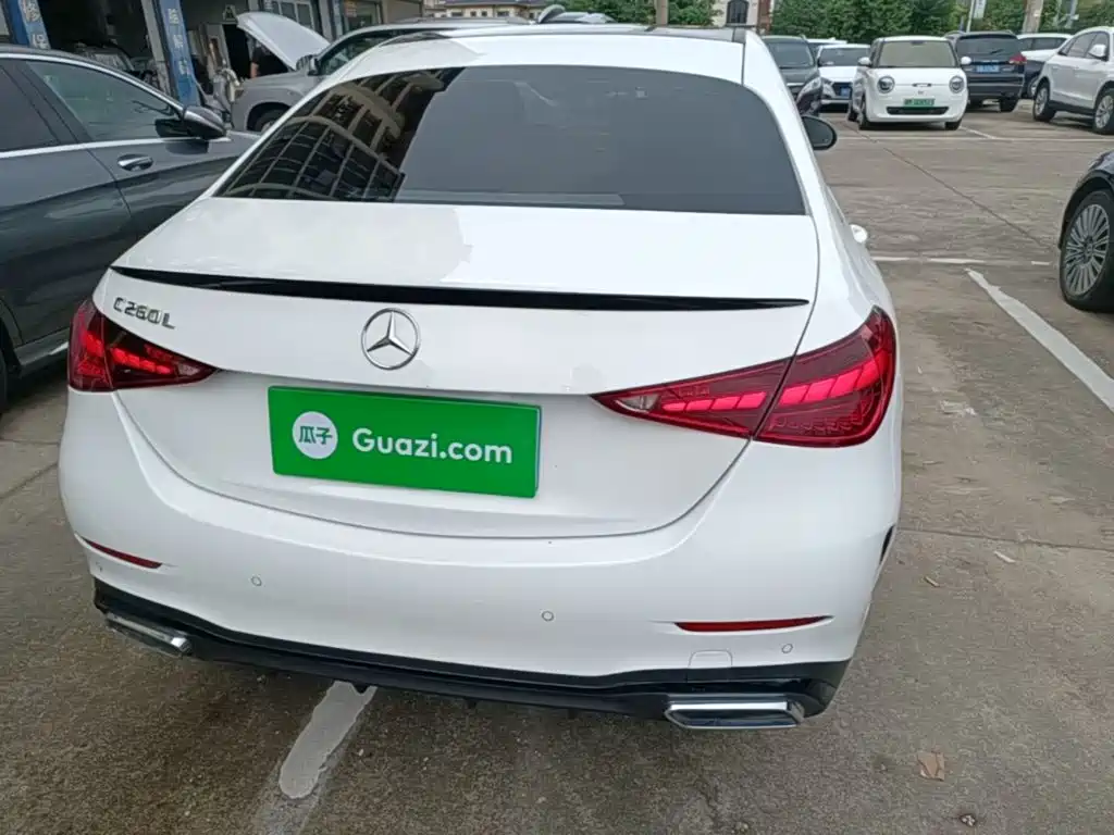 Mercedes-Benz C-Class — миниатюра 6