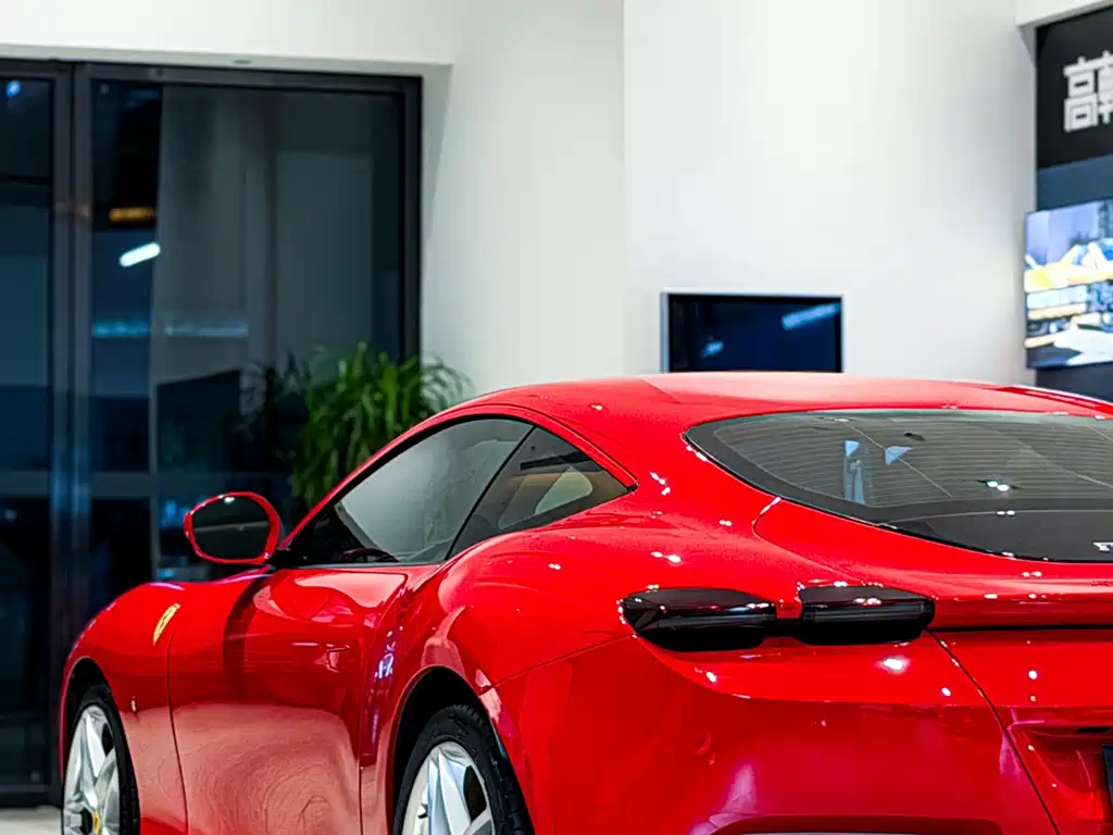 Ferrari Roma — миниатюра 10