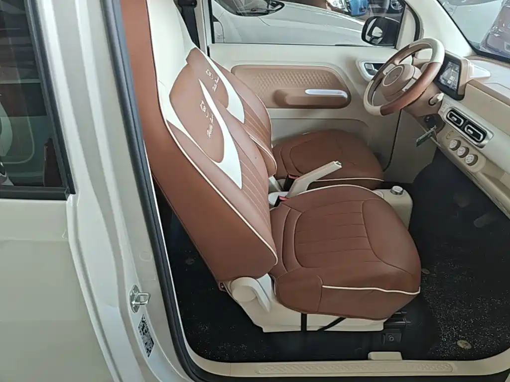Wuling MINIEV — миниатюра 25