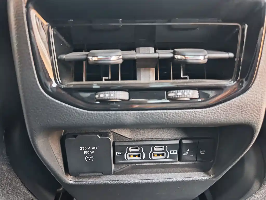 JEEP GRAND CHEROKEE 4XE