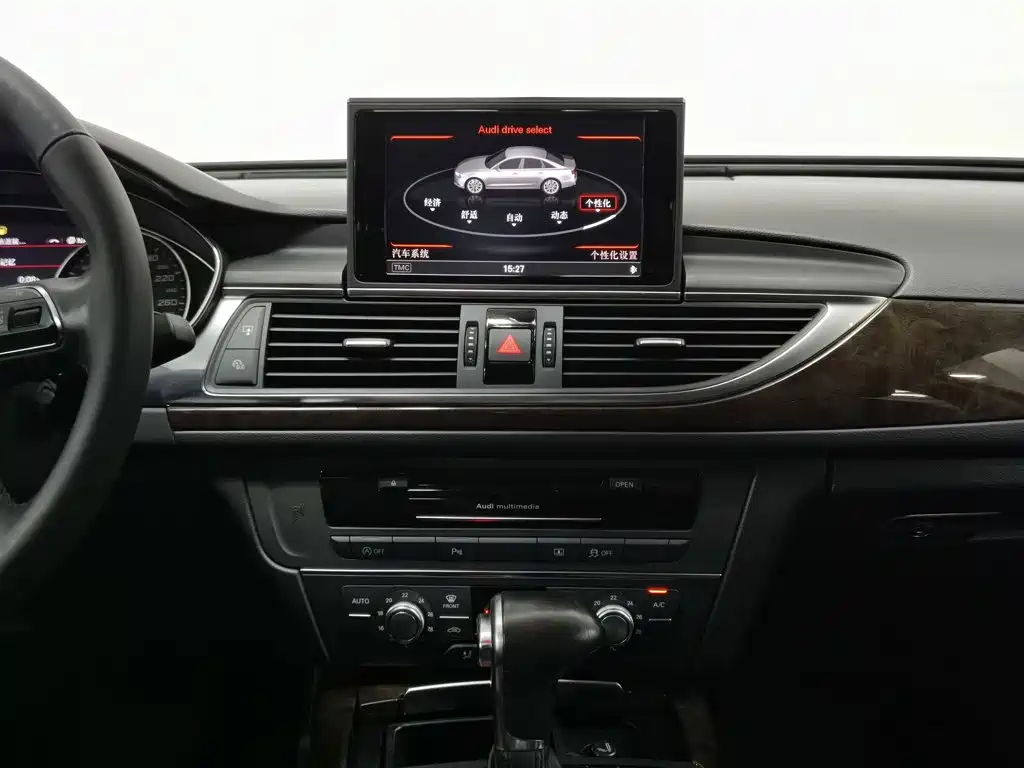 Audi A6L — миниатюра 12