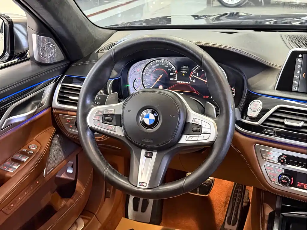 BMW 7 Series 7 2018 M760Li xDrive