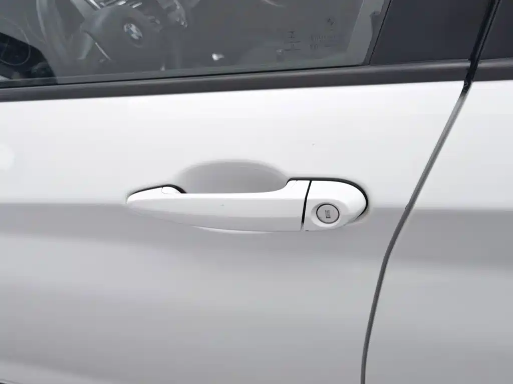 BMW 1 Series (Import) — миниатюра 18
