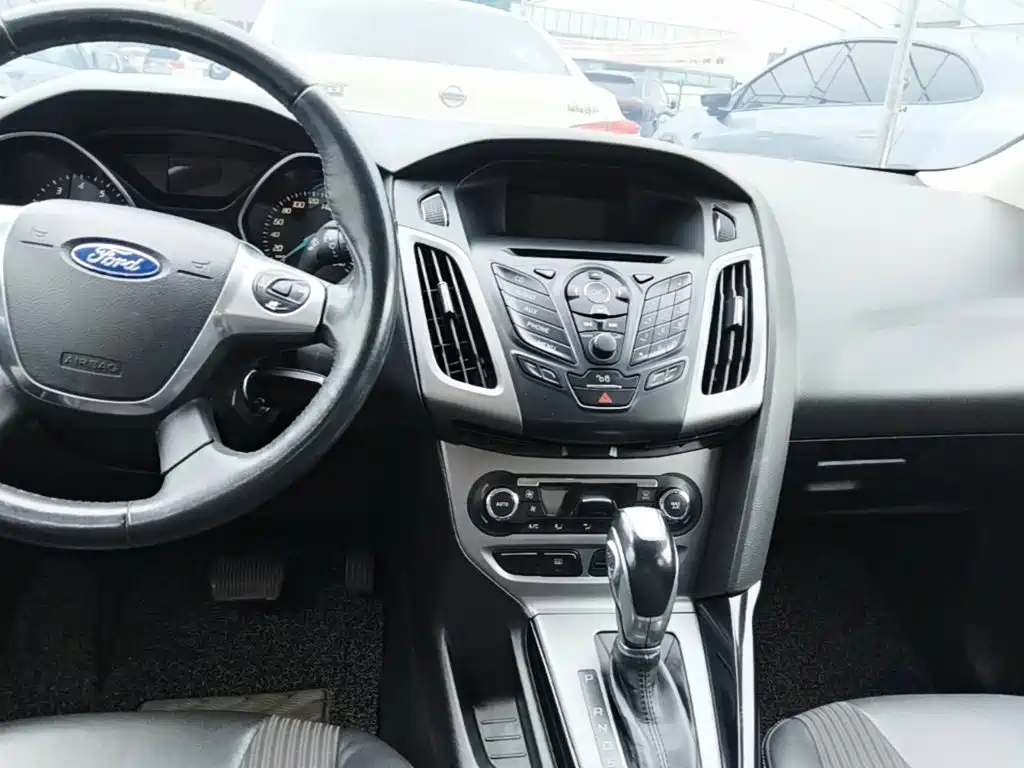 Ford Focus — миниатюра 14