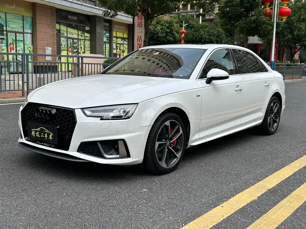Audi A4L 2019
