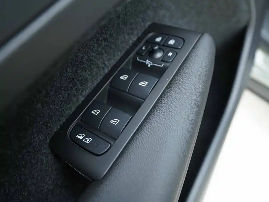 Volvo C40 — миниатюра 11