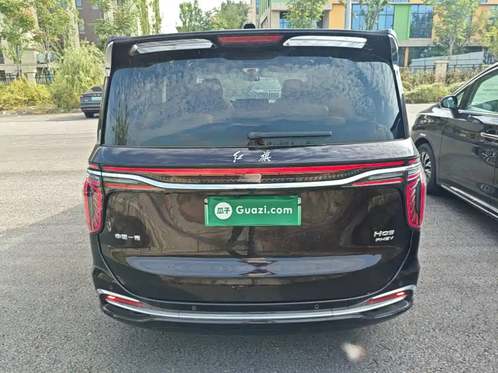 Hongqi Hongqi HQ9 PHEV — миниатюра 6