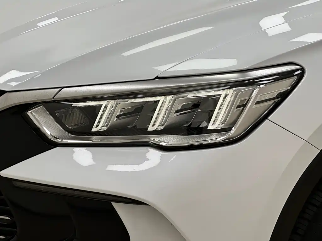BYD Song Pro DM-i 2023 — фото 8