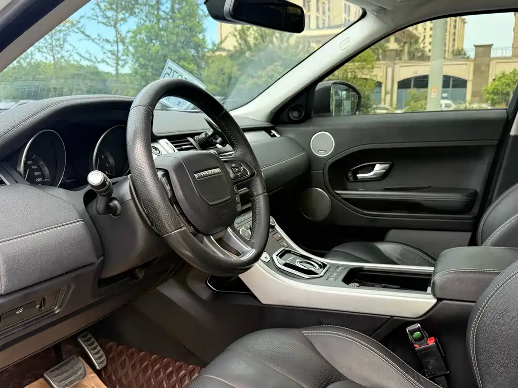 Land Rover Evoque (Import) — миниатюра 9