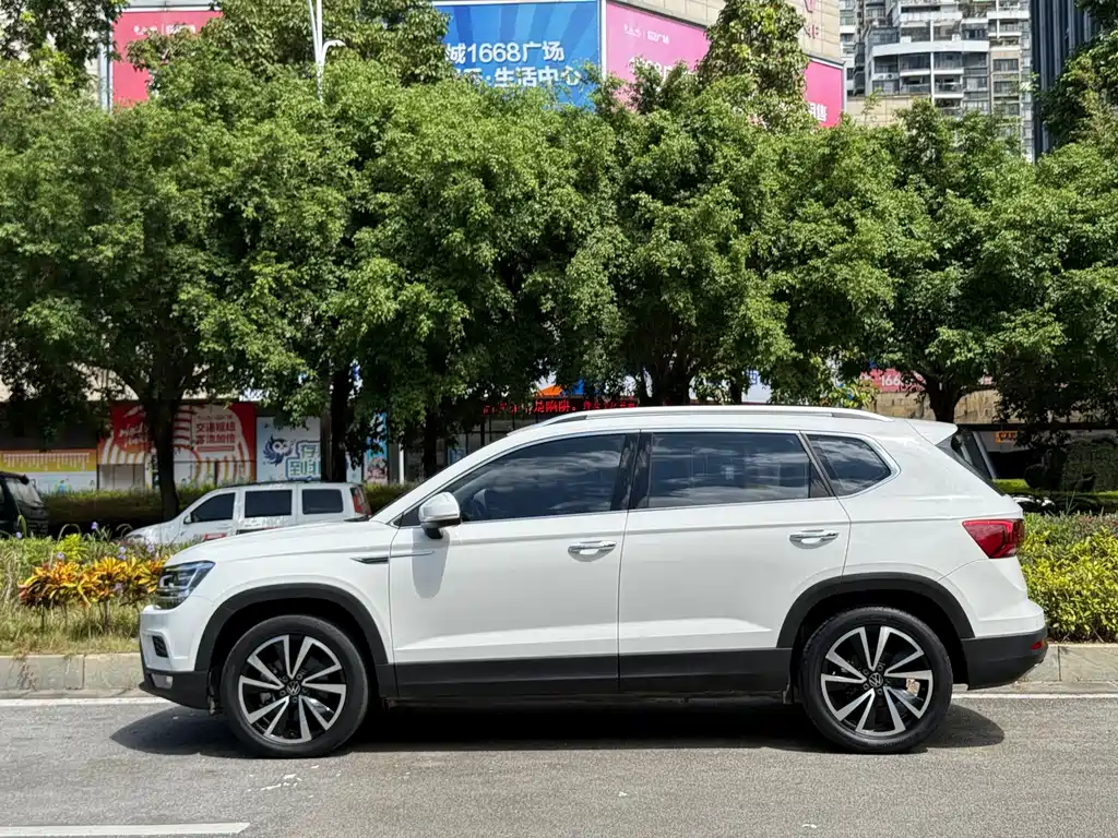 Volkswagen Tharu — миниатюра 8