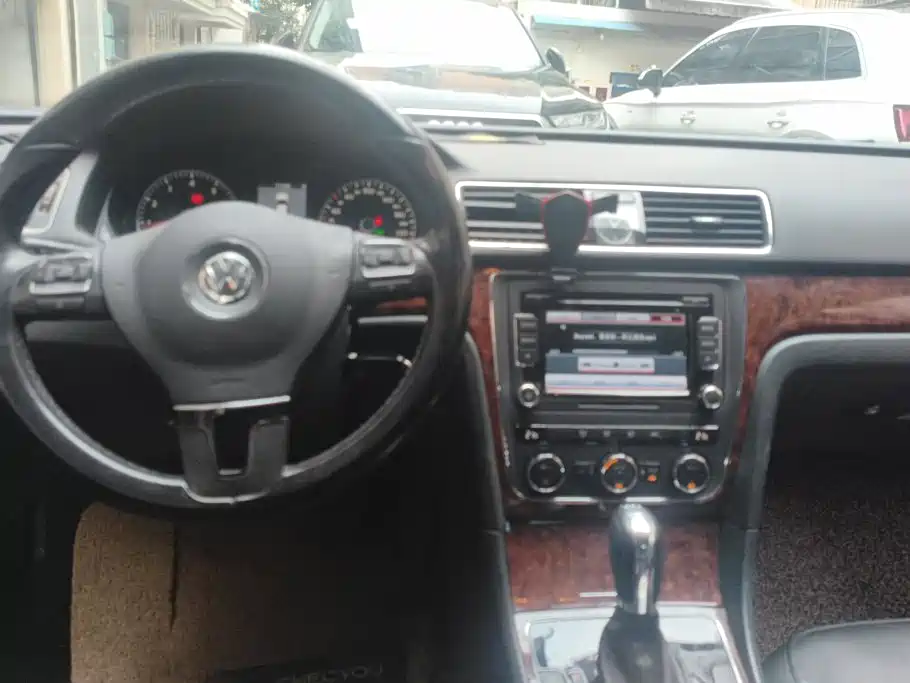 Volkswagen Passat — миниатюра 12