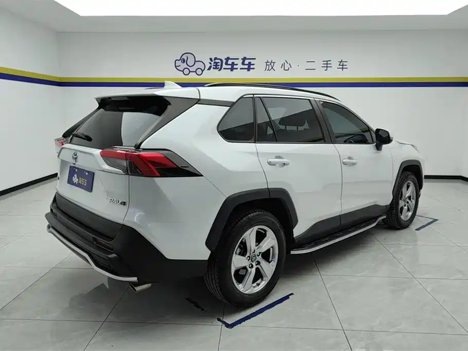 TOYOTA RAV4 RONGFANG