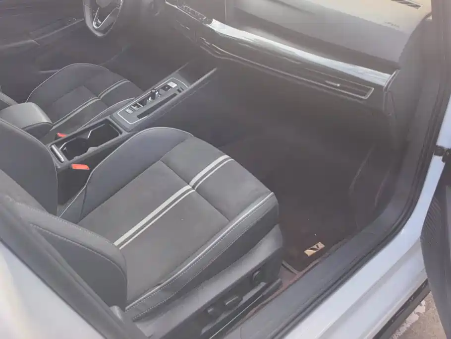 Volkswagen Golf — миниатюра 8