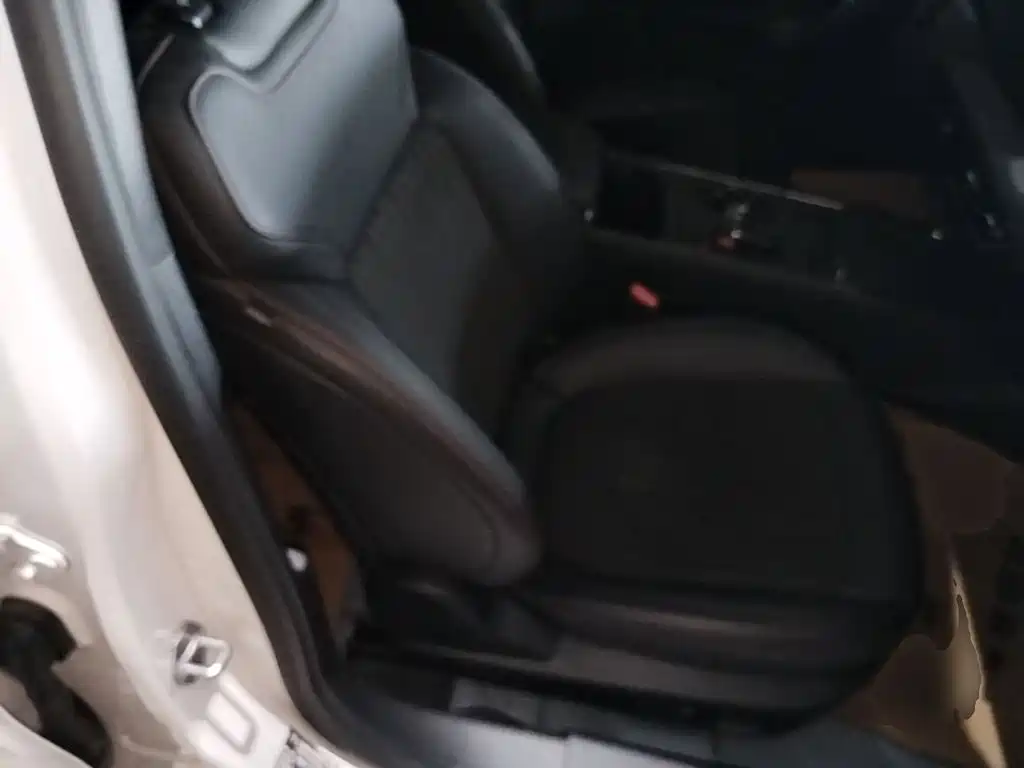 Ford Mondeo — миниатюра 25