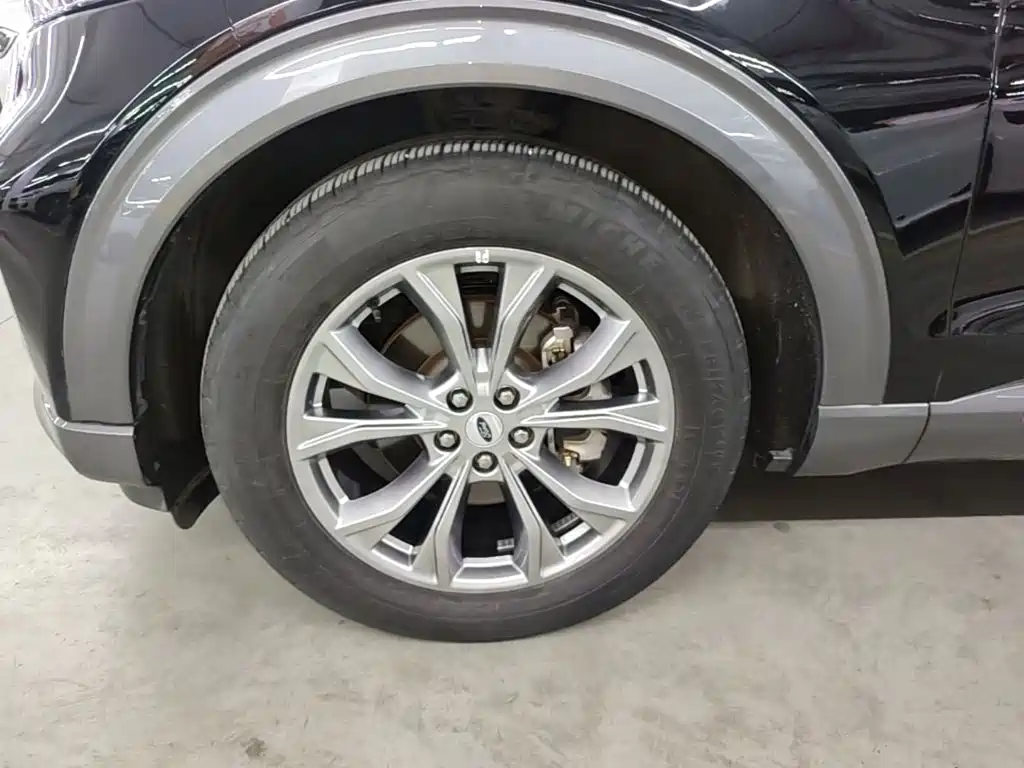Ford Explorer — миниатюра 23