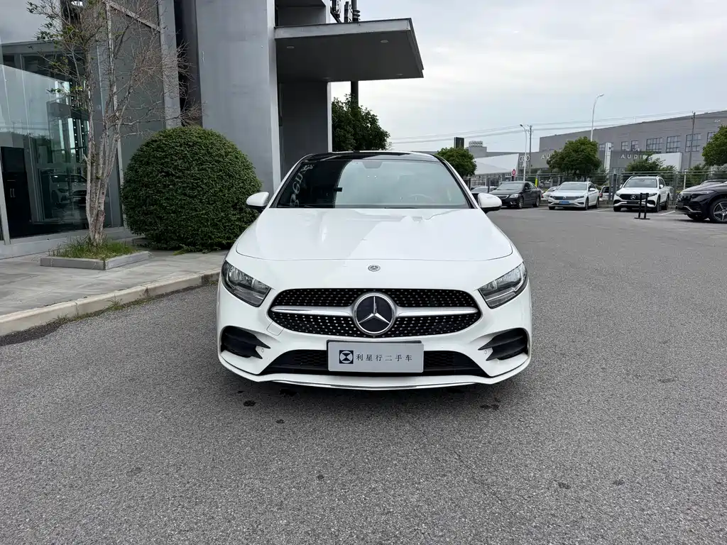 Mercedes-Benz A-Class A 2019 A 180 L Sport