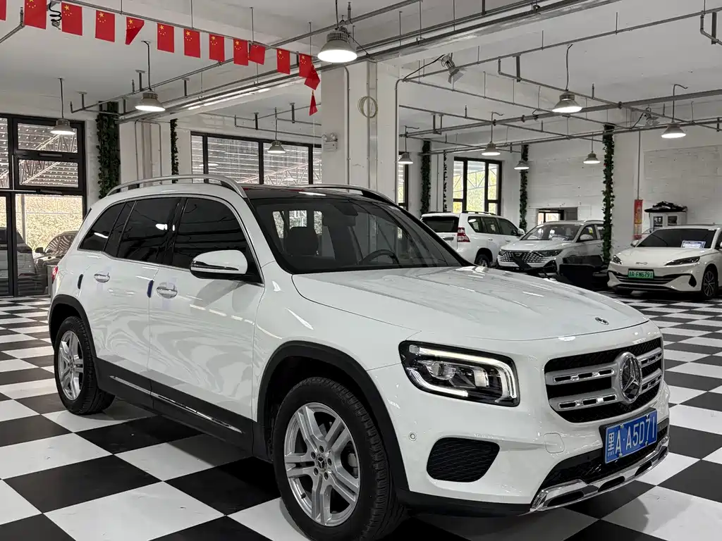 Mercedes-Benz GLB — миниатюра 3