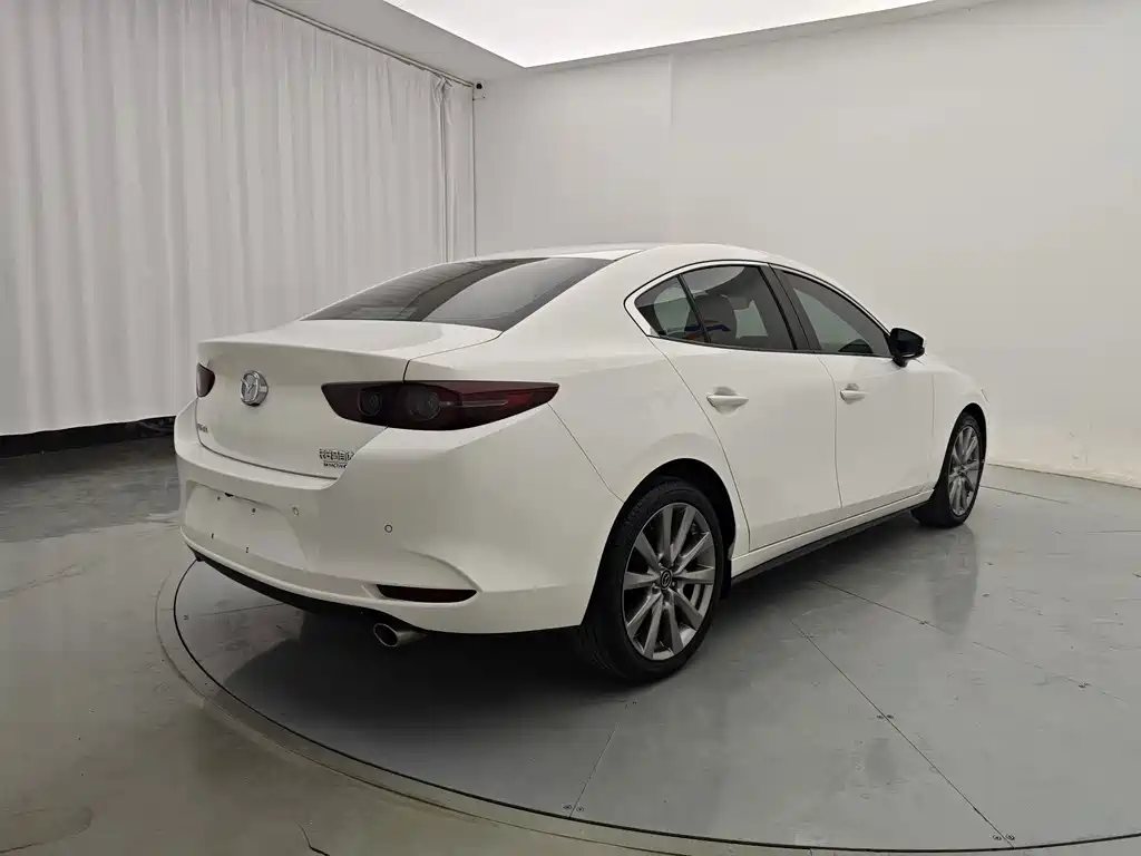Mazda 3 Axela — миниатюра 6