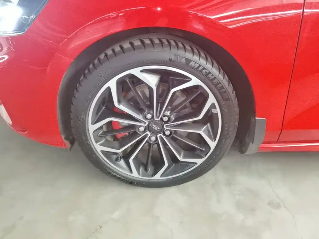 Ford Focus — миниатюра 23