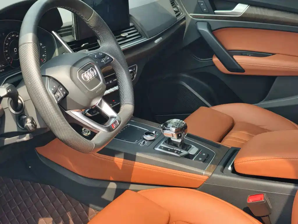 Audi Q5L — миниатюра 39