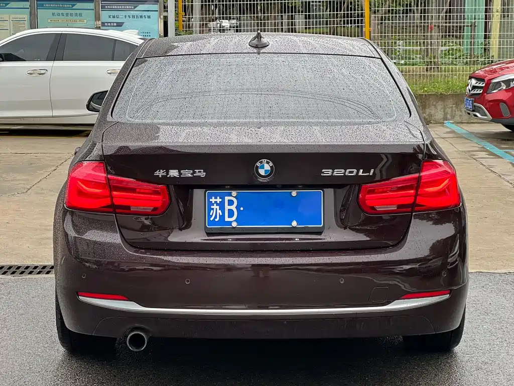 BMW 3 Series — миниатюра 4