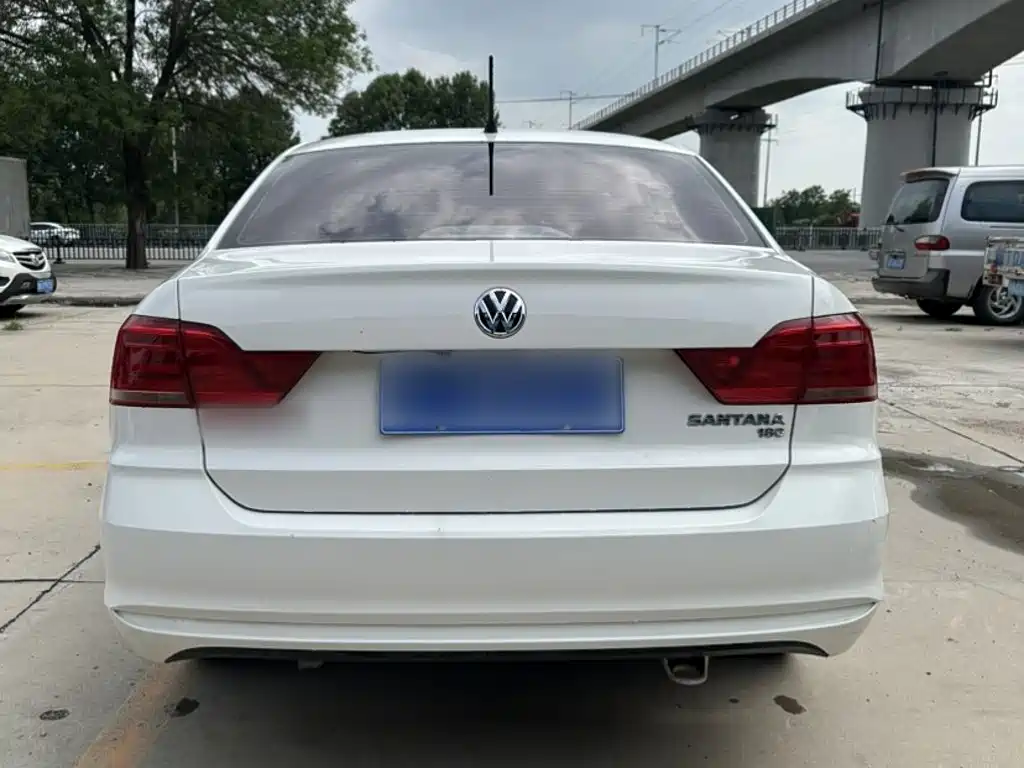 Volkswagen Santana — миниатюра 14