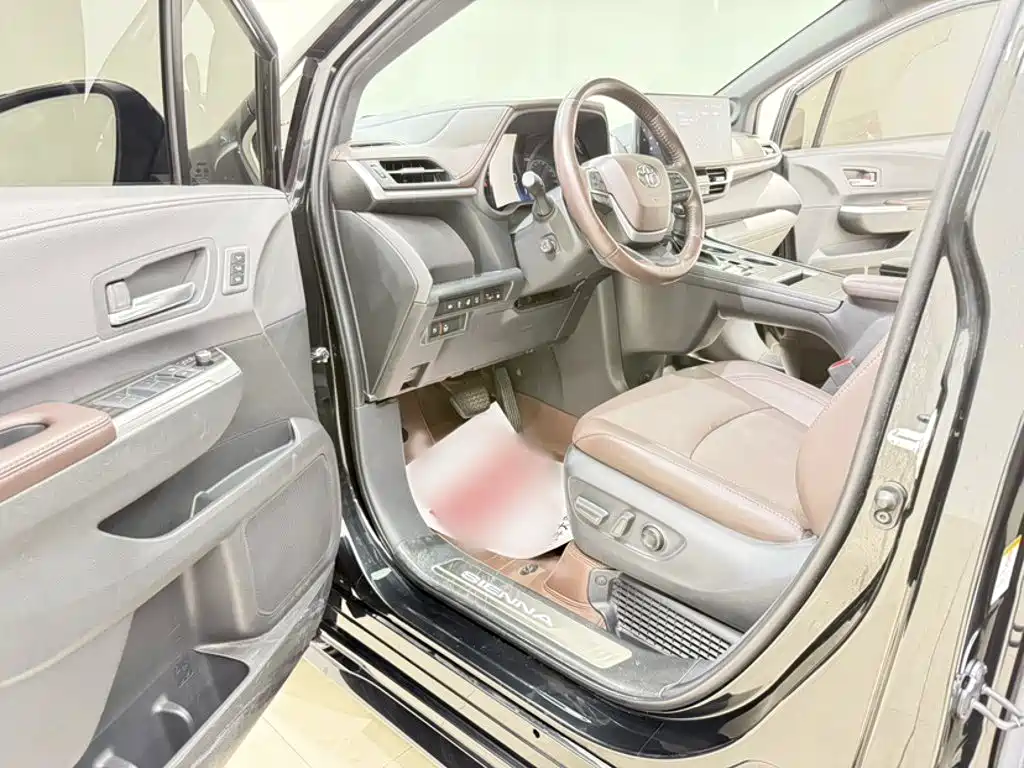 Toyota Sienna — фотографии объявления, Фото 13