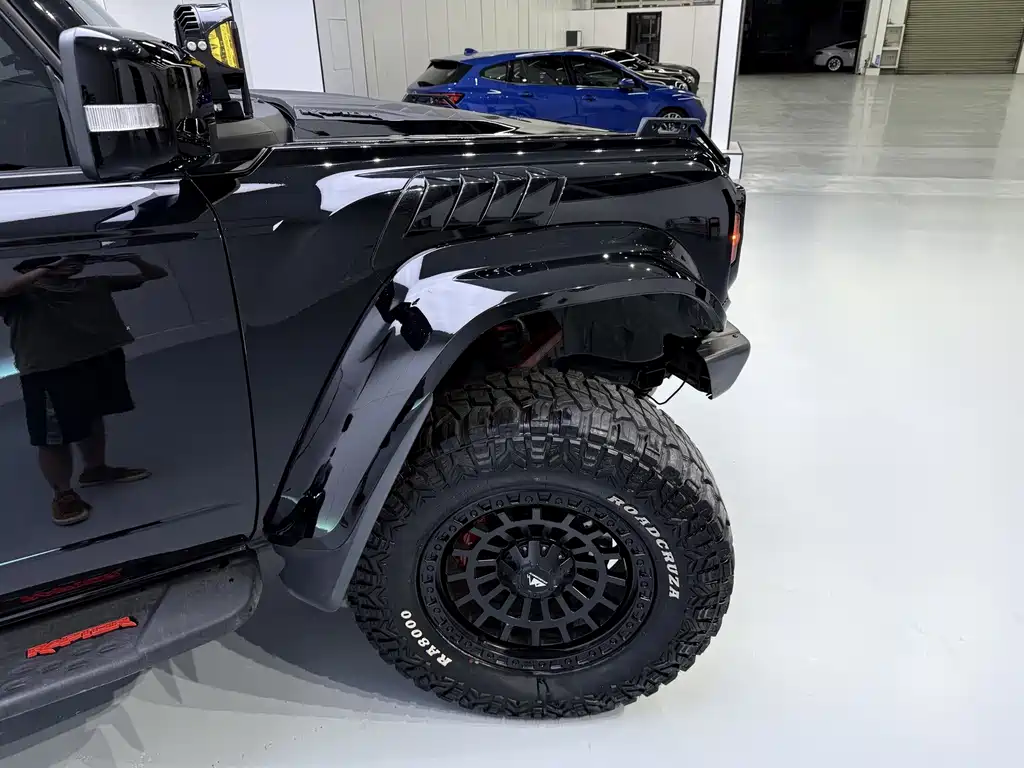 Ford Bronco — миниатюра 6