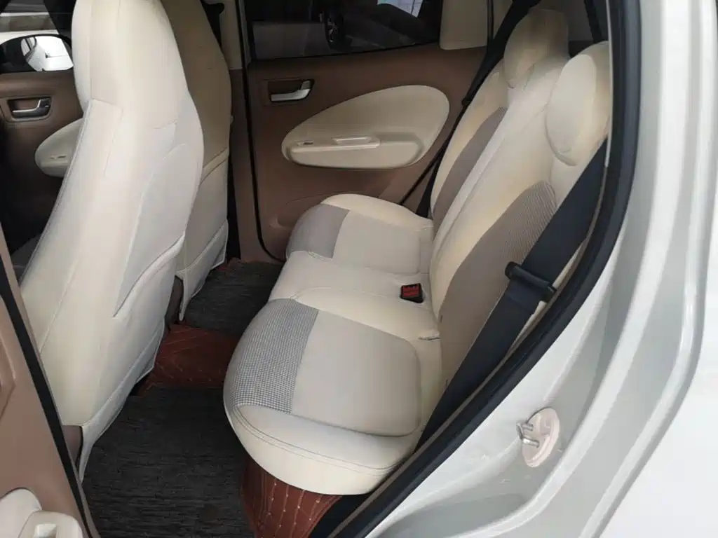 Wuling MINIEV — миниатюра 17