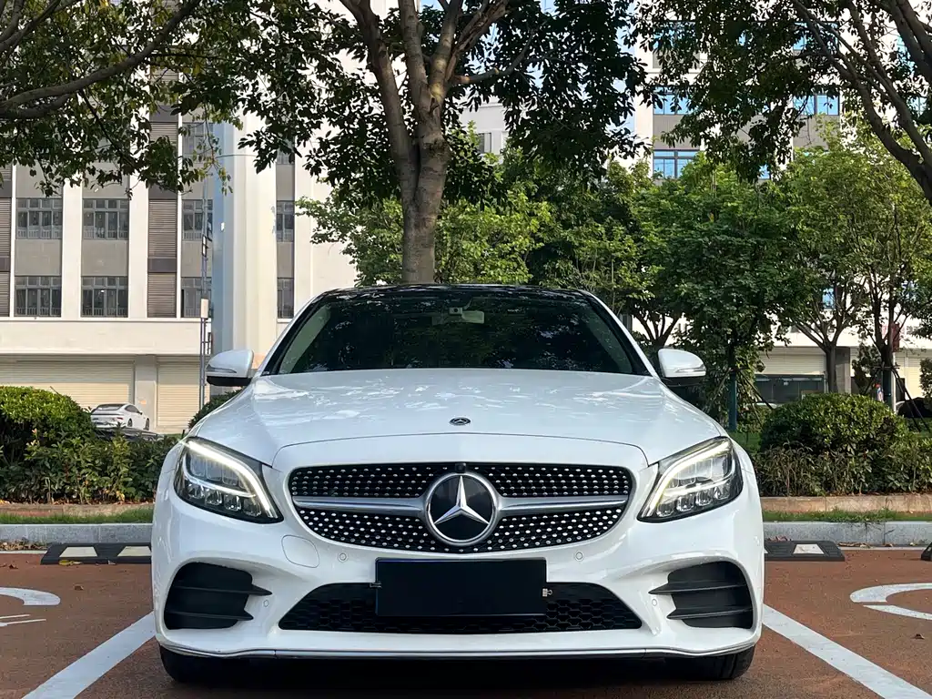 Mercedes-Benz C-Class — миниатюра 2