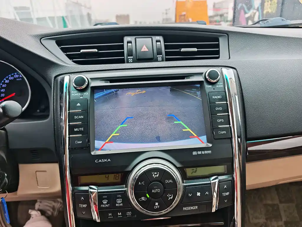 Toyota Reiz — миниатюра 17